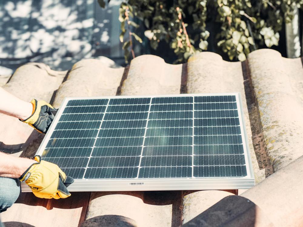 Spara el med solceller